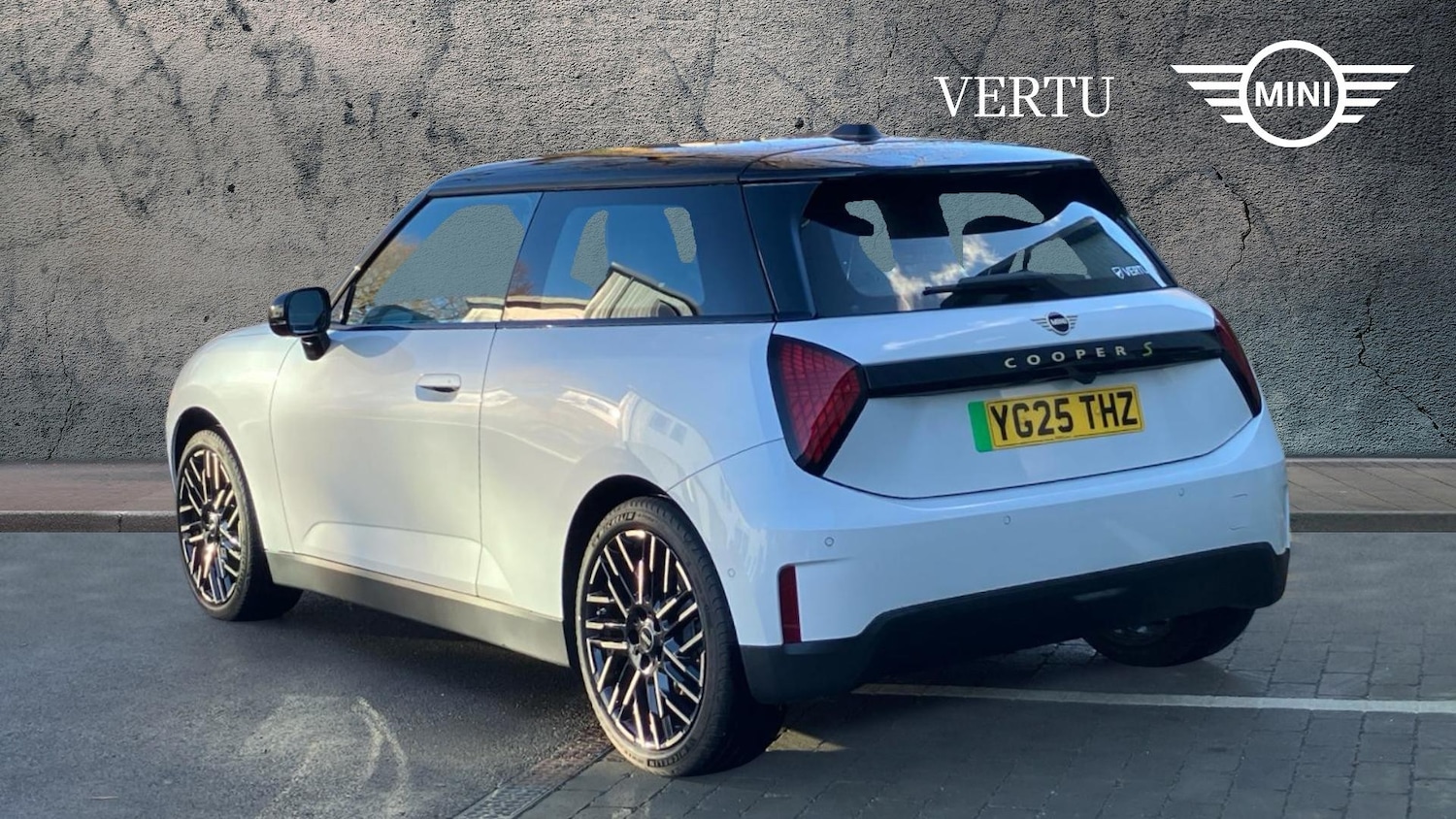 Used MINI Cooper 2025 for sale - 76931107: Photo 2