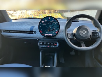 Used MINI Cooper 2025 for sale - 76931107: Photo