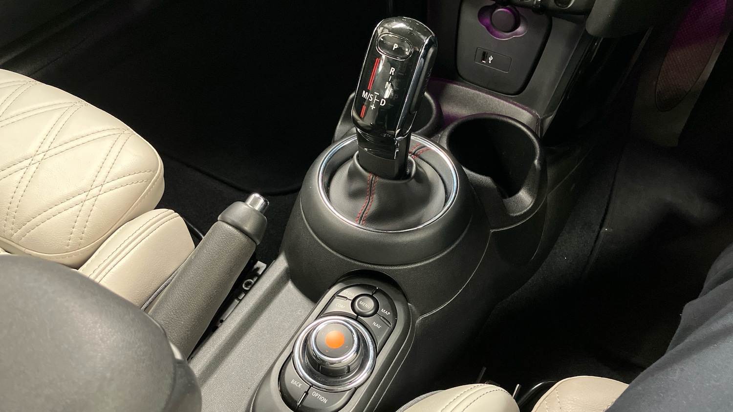 Used MINI Hatch 2019 for sale - 77945342: Photo 10