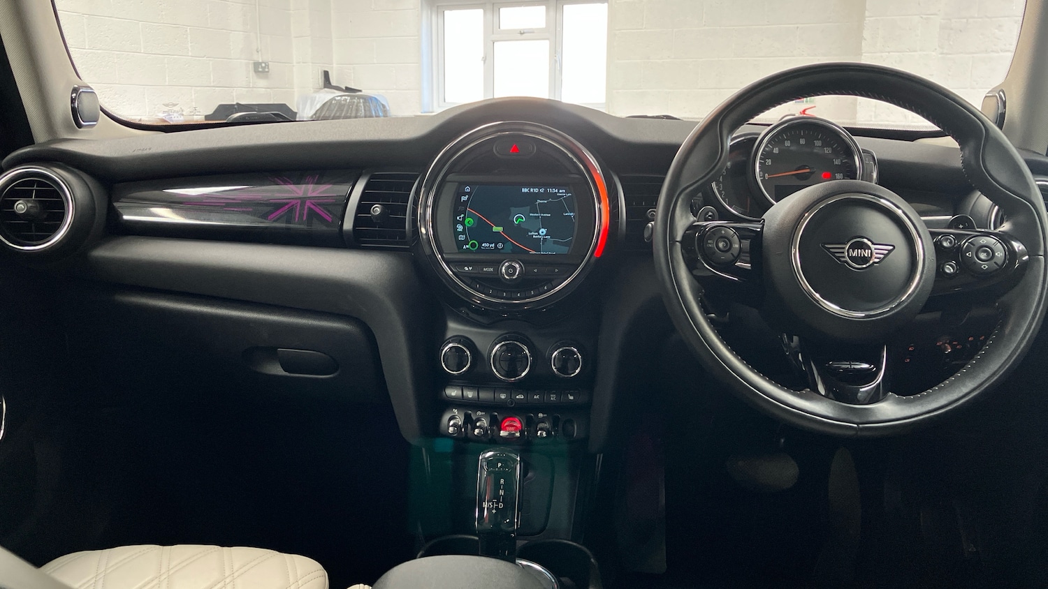 Used MINI Hatch 2019 for sale - 77945342: Photo 4