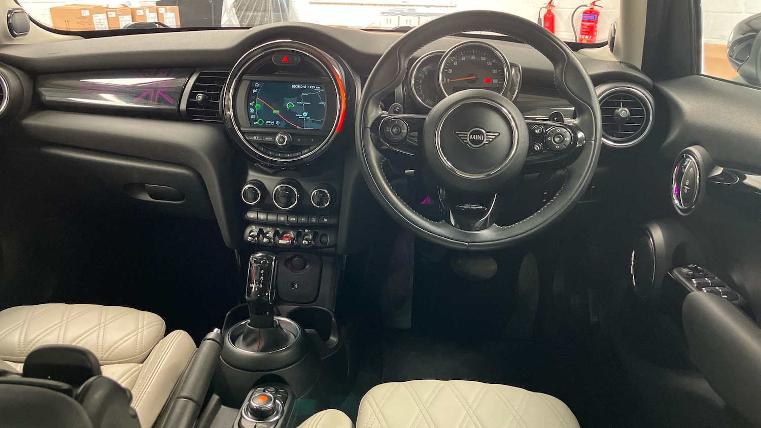 Used MINI Hatch 2019 for sale - 77945342: Photo 5