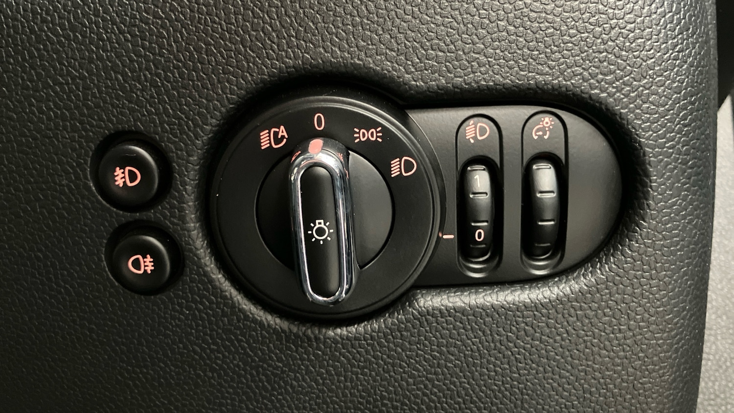 Used MINI Hatch 2019 for sale - 77945342: Photo 50