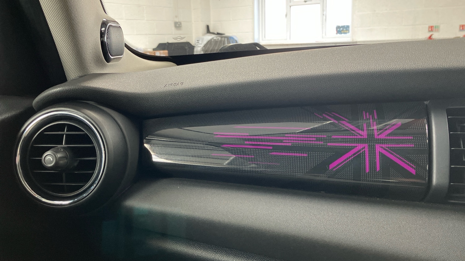 Used MINI Hatch 2019 for sale - 77945342: Photo 54