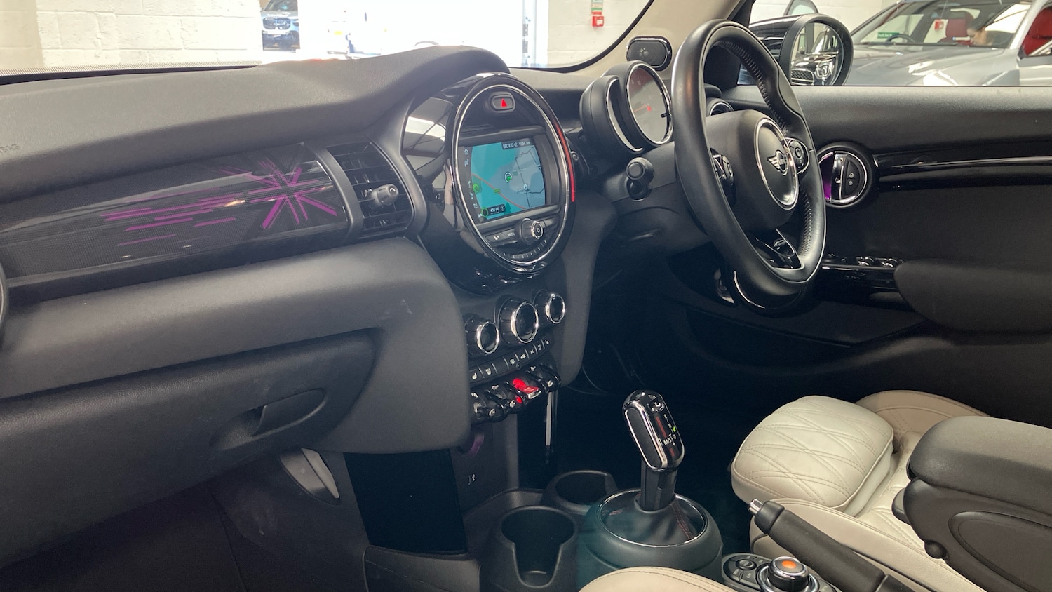 Used MINI Hatch 2019 for sale - 77945342: Photo 7
