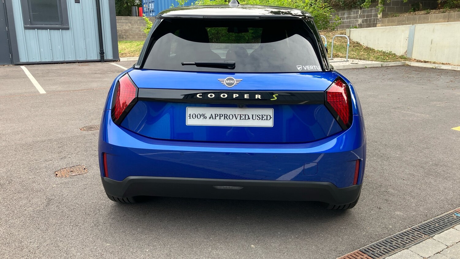 Vehicle 27
