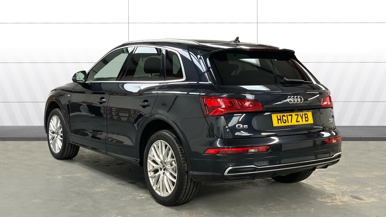 Used Audi Q5 2017 for sale - 77431077: Photo 2