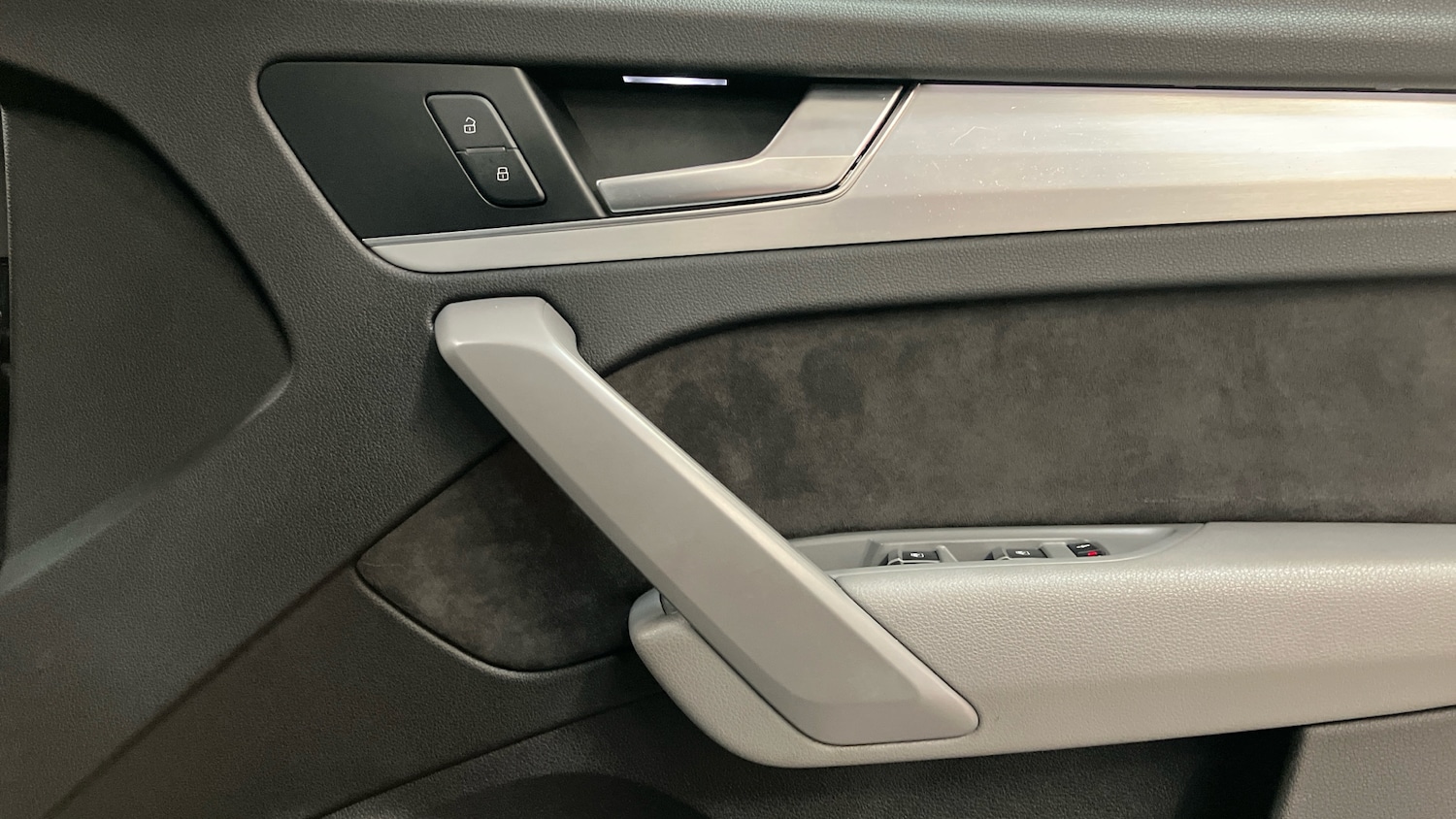 Used Audi Q5 2017 for sale - 77431077: Photo 46