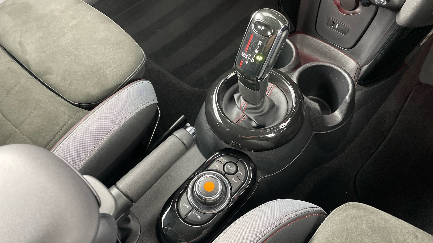 Used MINI Convertible 2020 for sale - 76859068: Photo 10