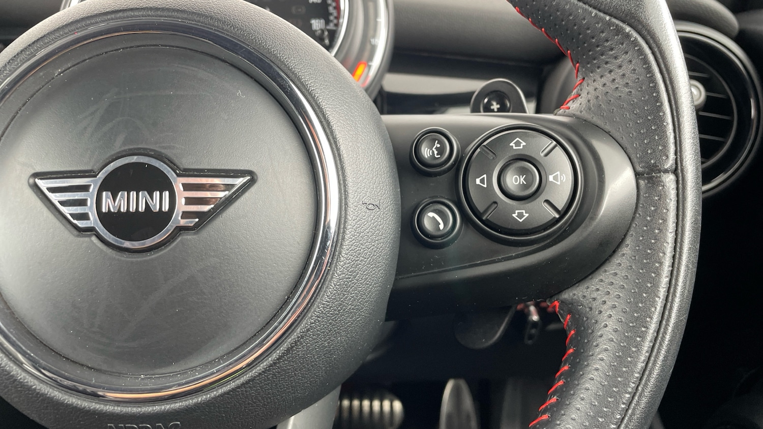 Used MINI Convertible 2020 for sale - 76859068: Photo 18