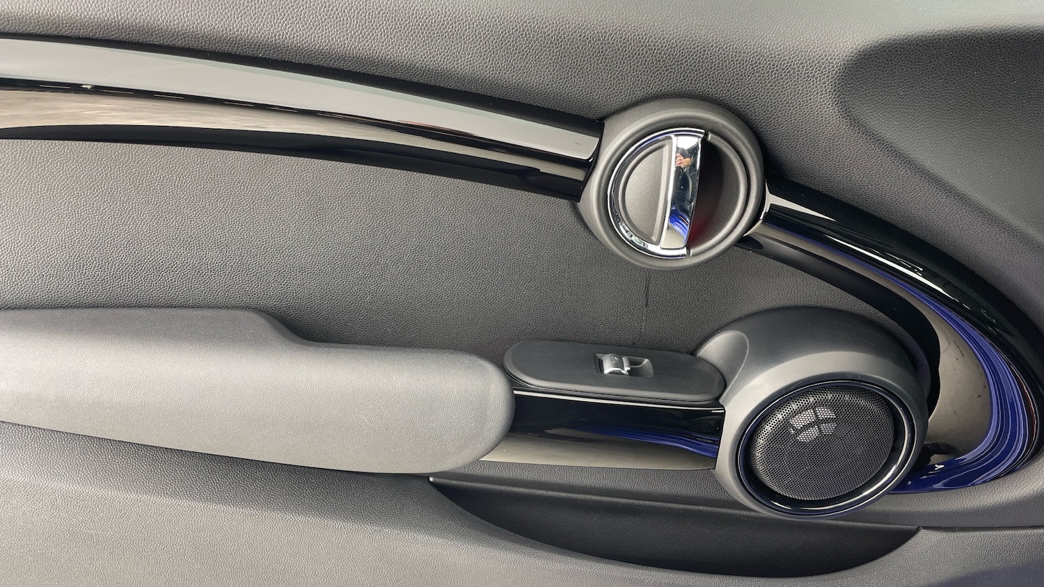 Used MINI Convertible 2020 for sale - 76859068: Photo 27