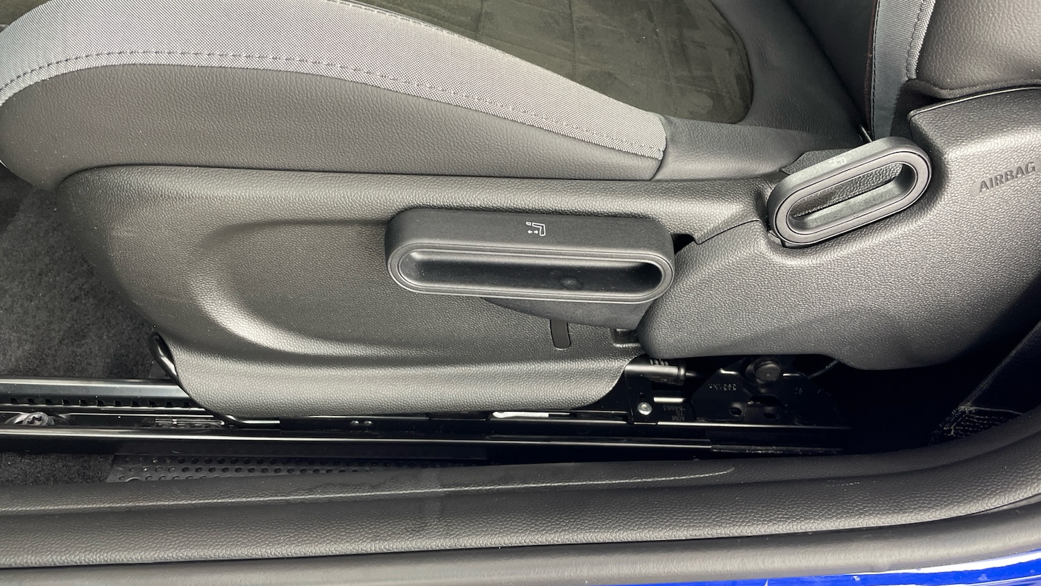 Used MINI Convertible 2020 for sale - 76859068: Photo 28