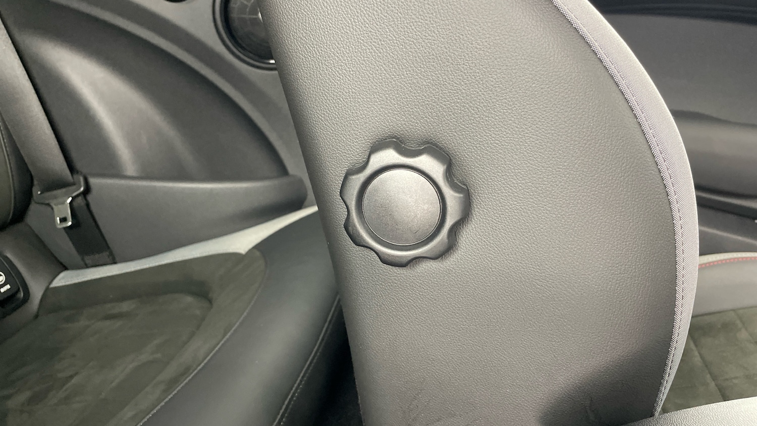 Used MINI Convertible 2020 for sale - 76859068: Photo 52