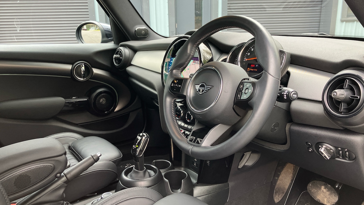 Used MINI Hatch 2023 for sale - 77918474: Photo 6