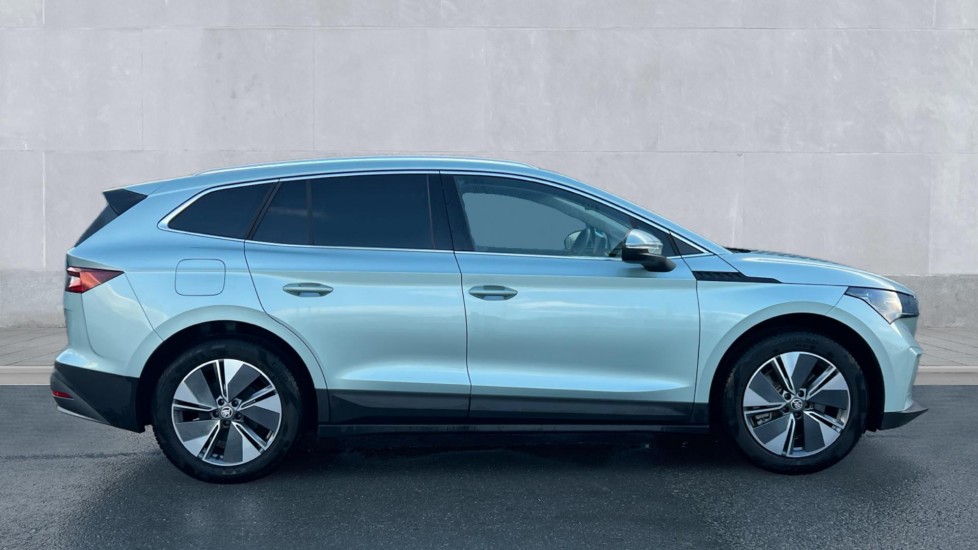 Used Skoda Enyaq 2025 for sale - 76872299: Photo 4
