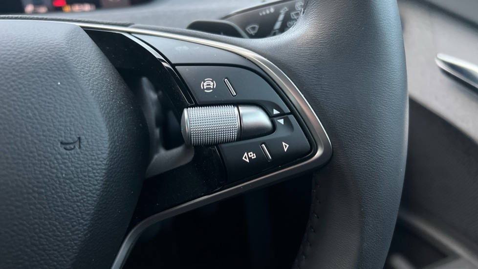 Used Skoda Enyaq 2025 for sale - 76872299: Photo 59