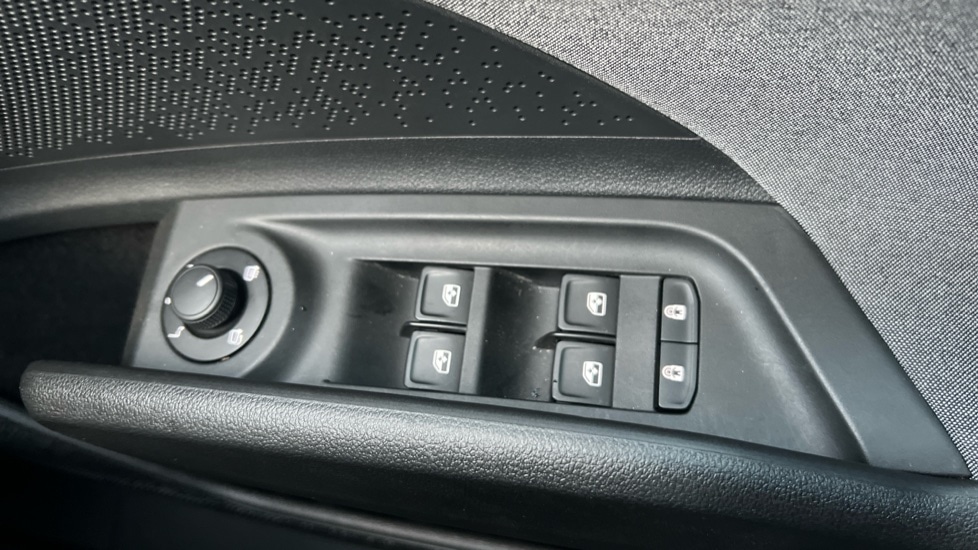 Used Skoda Enyaq 2025 for sale - 76872299: Photo 67