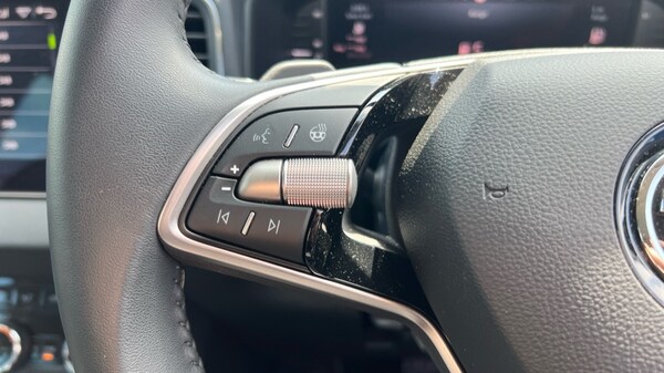 Used Skoda Karoq 2024 for sale - 76092083: Photo 34