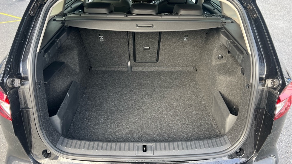 Used Skoda Enyaq 2025 for sale - 76872290: Photo 16