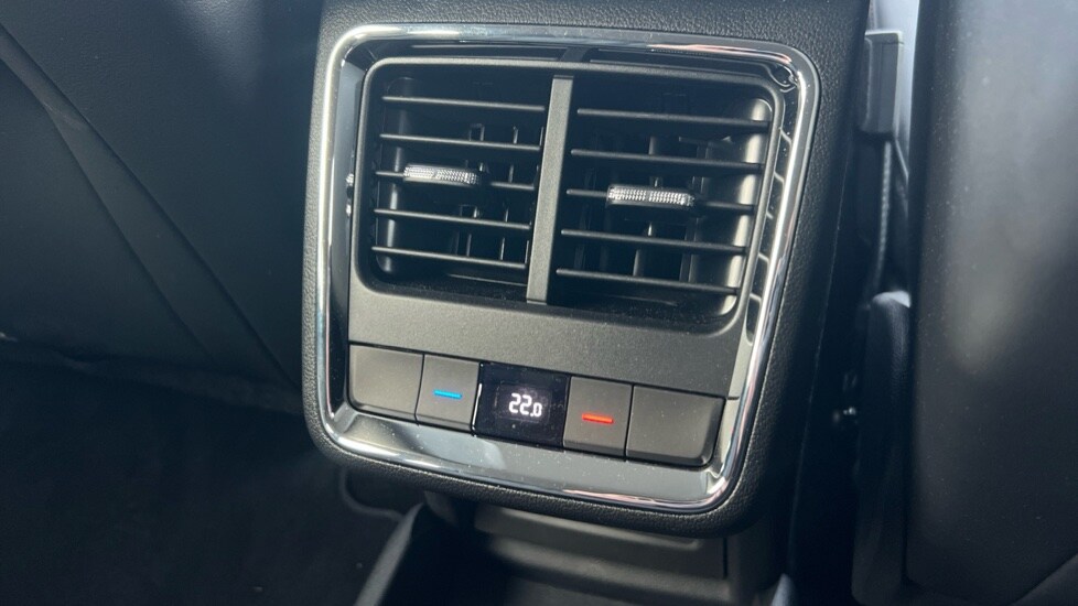 Used Skoda Enyaq 2025 for sale - 76872290: Photo 38