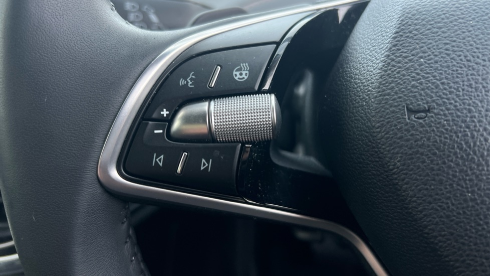 Used Skoda Enyaq 2025 for sale - 76872290: Photo 44