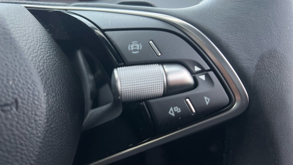 Used Skoda Enyaq 2025 for sale - 76872290: Photo 45