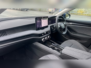 Used Skoda Superb 2025 for sale - 76190947: Photo