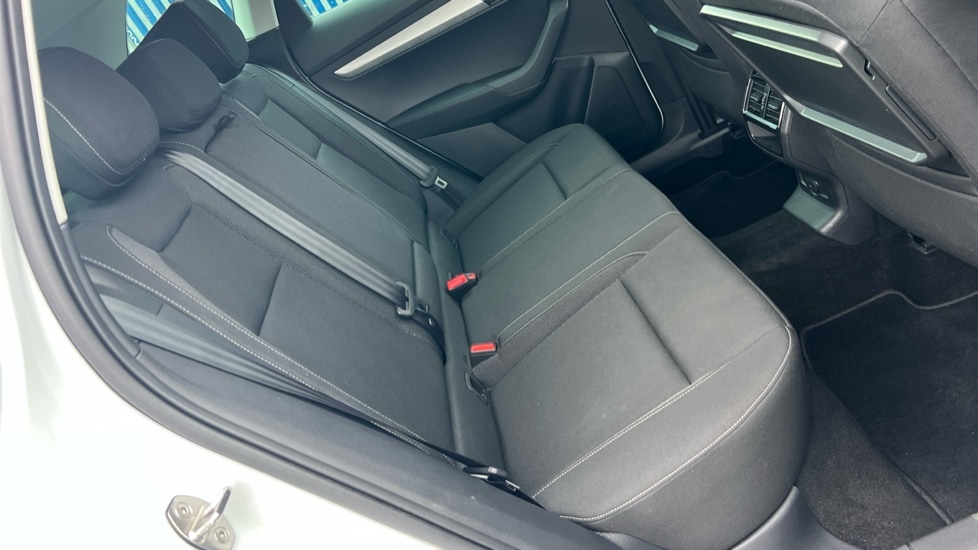 Used Skoda Karoq 2024 for sale - 76872828: Photo 15