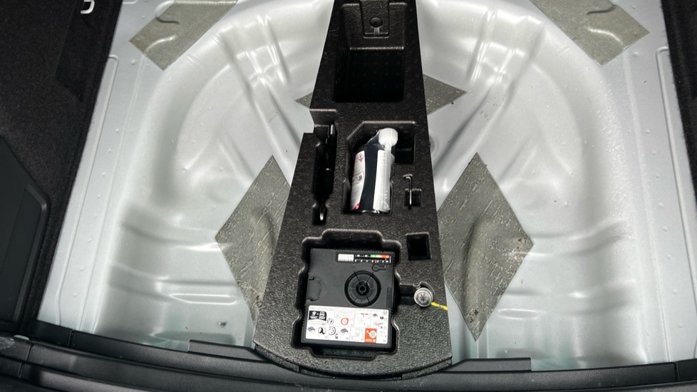 Used Skoda Karoq 2024 for sale - 76872828: Photo 30