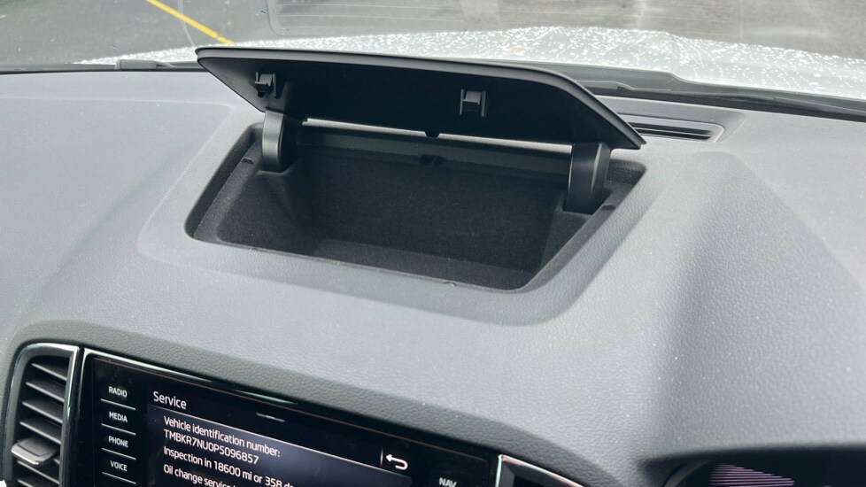 Used Skoda Karoq 2024 for sale - 76872828: Photo 53