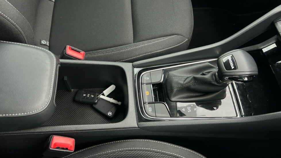 Used Skoda Karoq 2024 for sale - 76872828: Photo 58