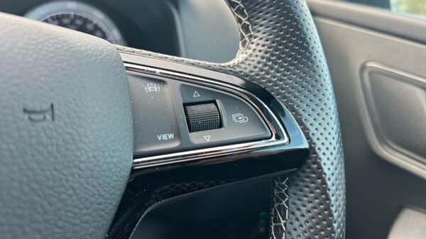 Used Skoda Karoq 2020 for sale - 76140324: Photo 63