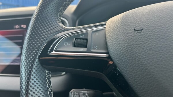 Used Skoda Karoq 2020 for sale - 76140324: Photo 64