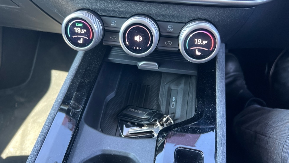 Vehicle 33