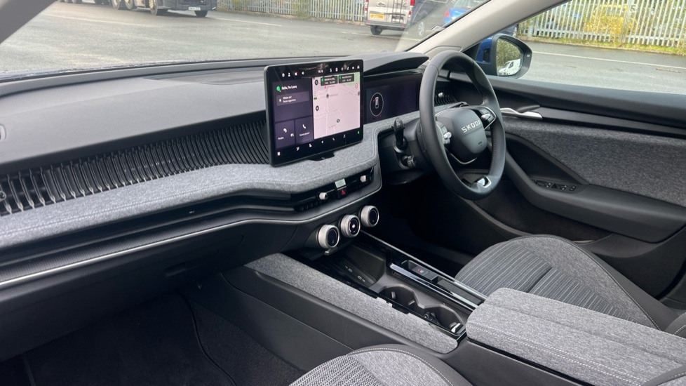 Used Skoda Superb 2025 for sale - 76871337: Photo 2