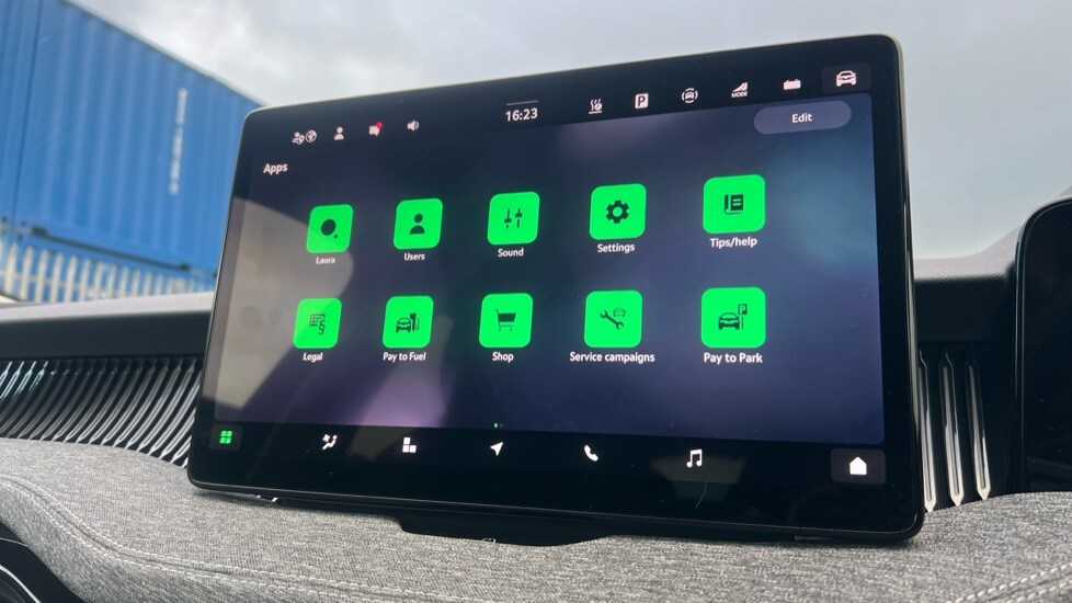 Used Skoda Superb 2025 for sale - 76871337: Photo 24