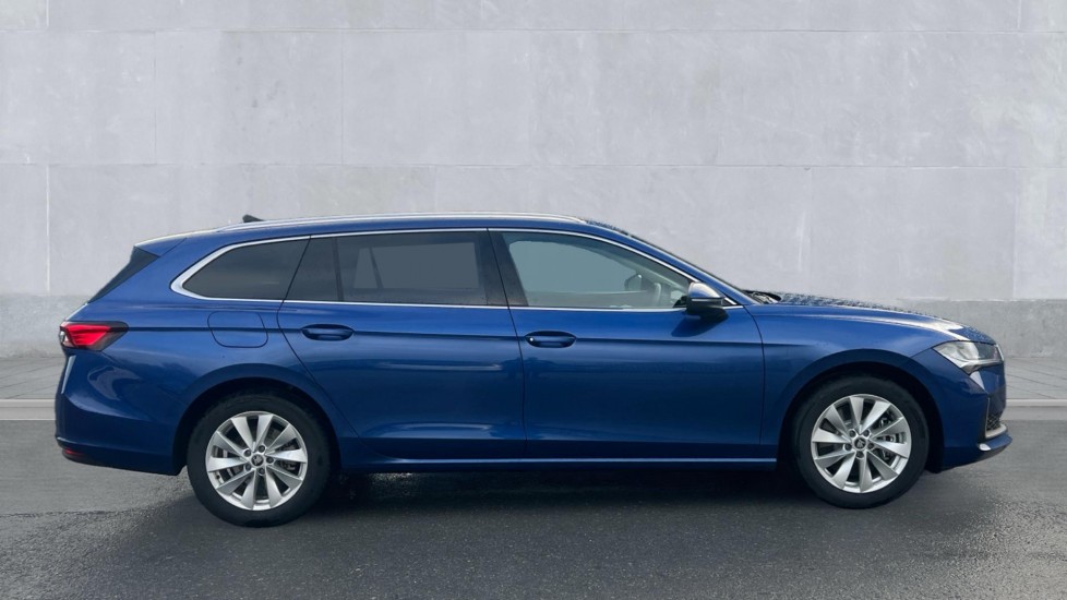 Used Skoda Superb 2025 for sale - 76871337: Photo 4