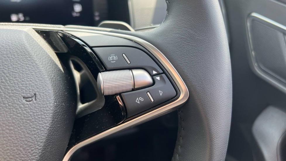 Used Skoda Karoq 2024 for sale - 76452321: Photo 35