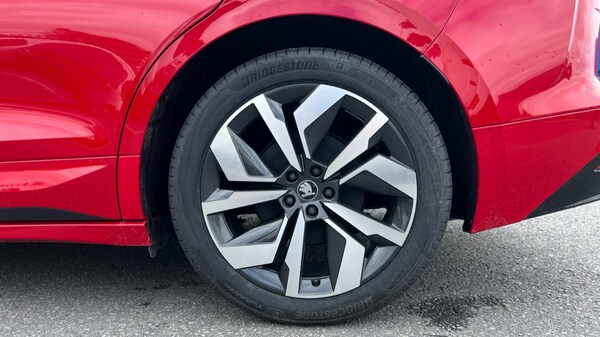 Used Skoda Enyaq 2025 for sale - 75751356: Photo 5