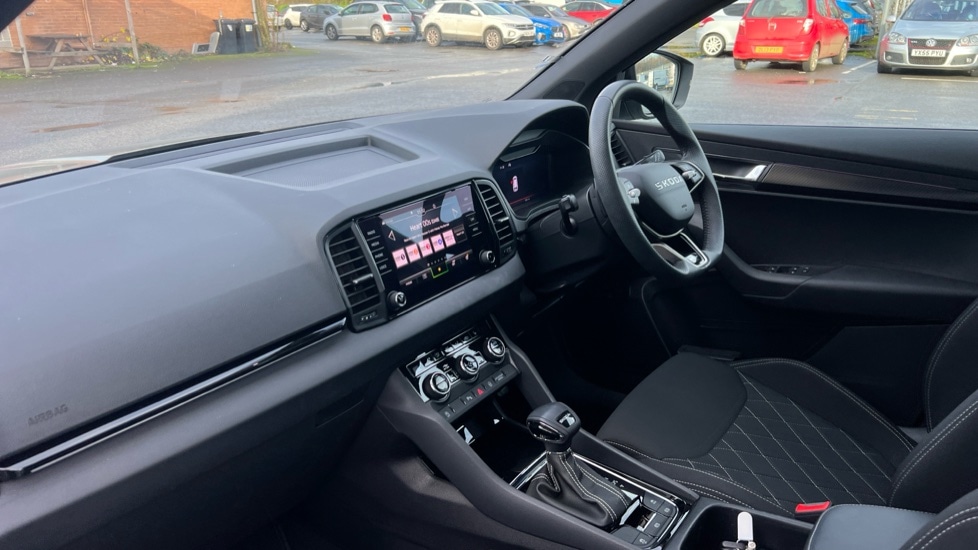 Used Skoda Karoq 2025 for sale - 76874981: Photo 2