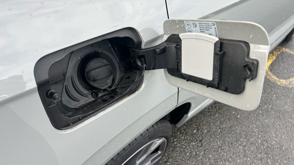 Used Skoda Karoq 2025 for sale - 76874981: Photo 24