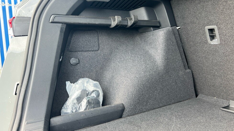 Used Skoda Karoq 2025 for sale - 76874981: Photo 31