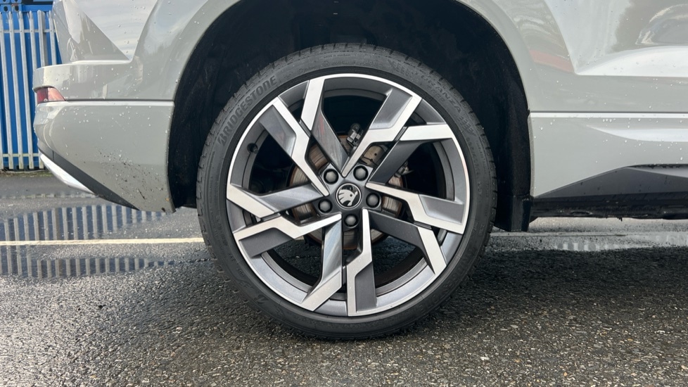 Used Skoda Karoq 2025 for sale - 76874981: Photo 5