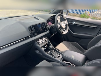 Used Skoda Karoq 2024 for sale - 75472170: Photo