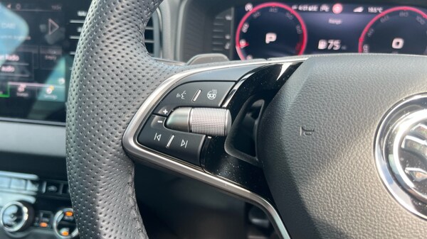 Used Skoda Karoq 2024 for sale - 75472170: Photo 39
