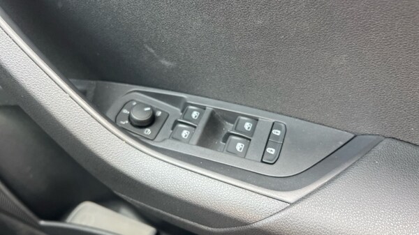 Used Skoda Karoq 2024 for sale - 75472170: Photo 47