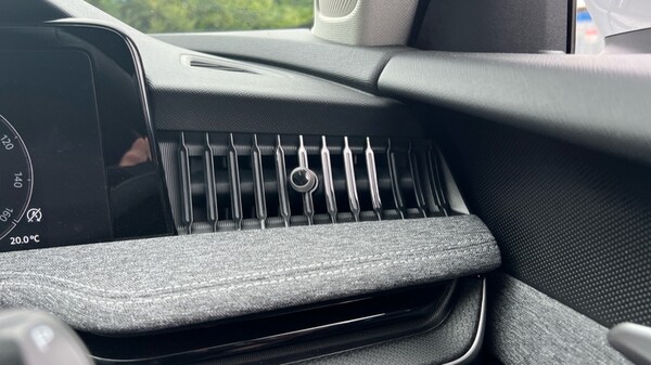 Used Skoda Superb 2024 for sale - 75471848: Photo 42