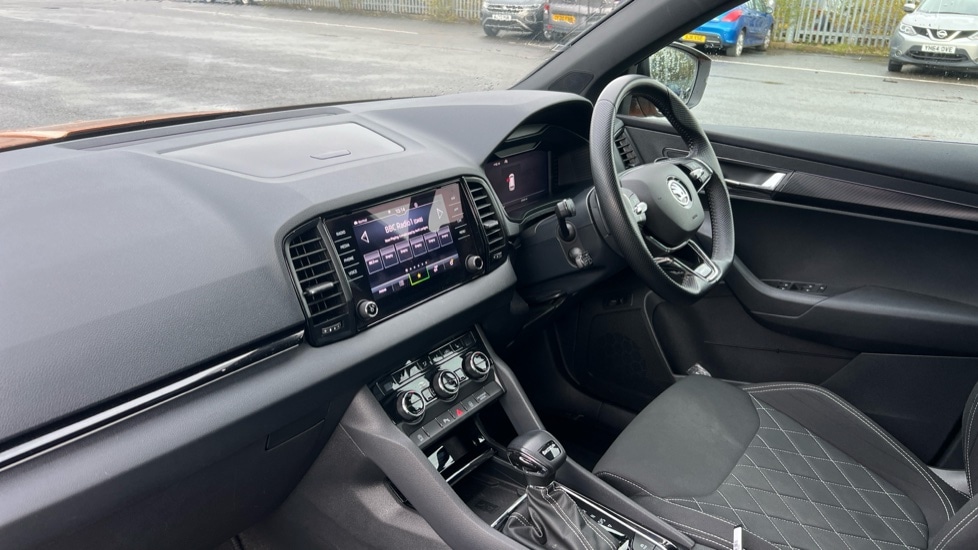 Used Skoda Karoq 2023 for sale - 76927987: Photo 2
