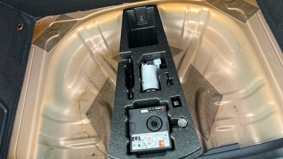 Used Skoda Karoq 2023 for sale - 76927987: Photo 31