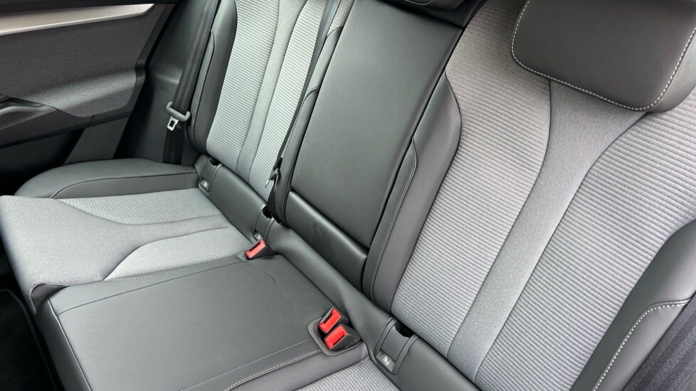 Used Skoda Enyaq 2025 for sale - 76868355: Photo 15