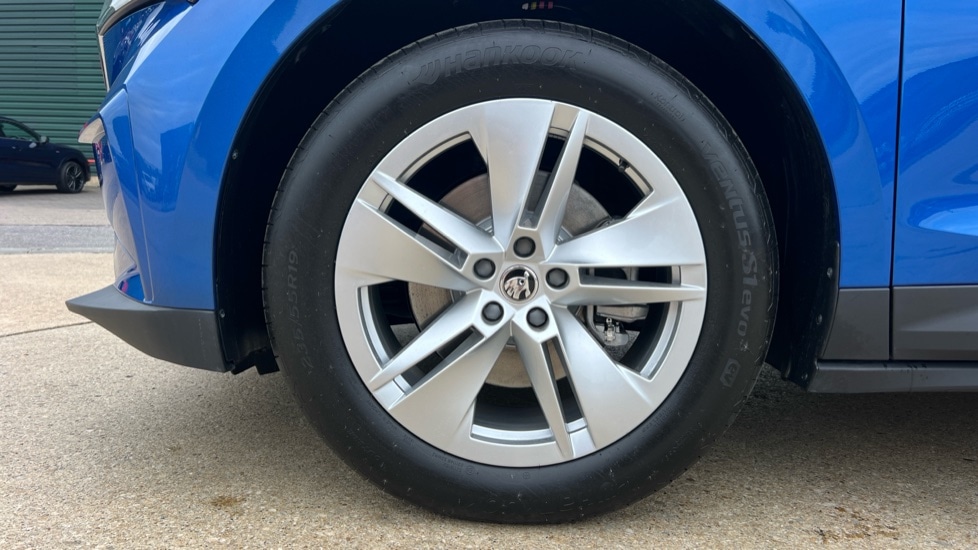 Used Skoda Enyaq 2025 for sale - 76868355: Photo 19